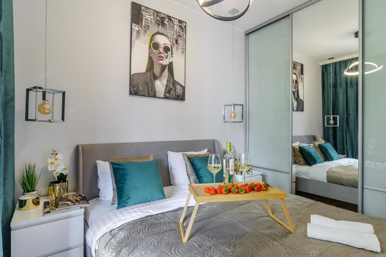 Lumina Apartments Near Warsaw Uprising Museum Екстер'єр фото