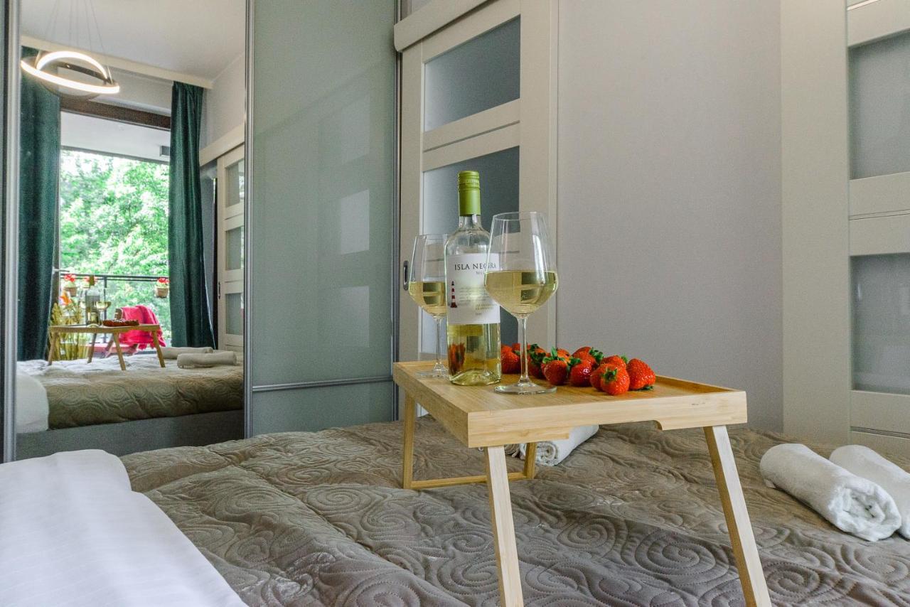 Lumina Apartments Near Warsaw Uprising Museum Екстер'єр фото