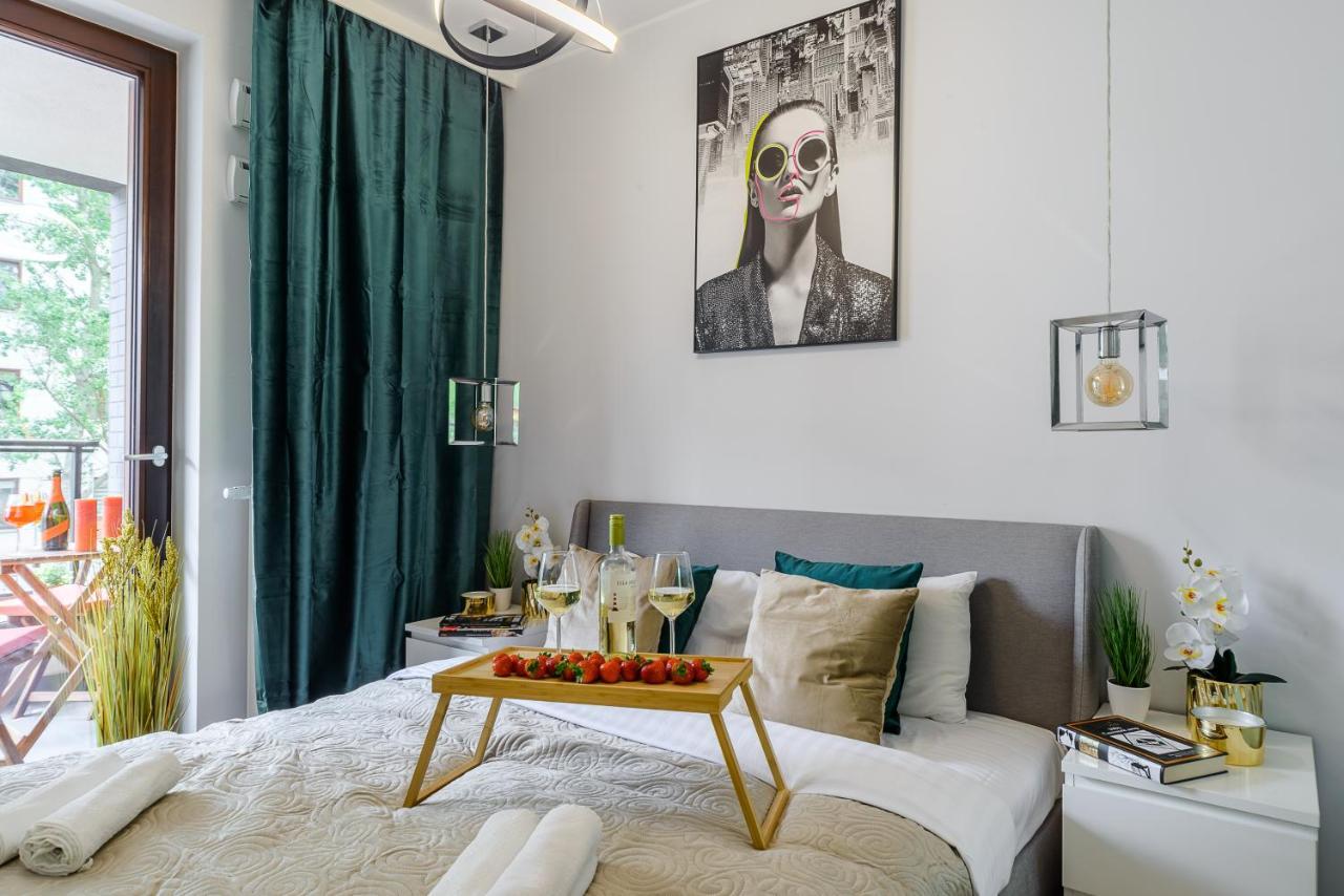 Lumina Apartments Near Warsaw Uprising Museum Екстер'єр фото
