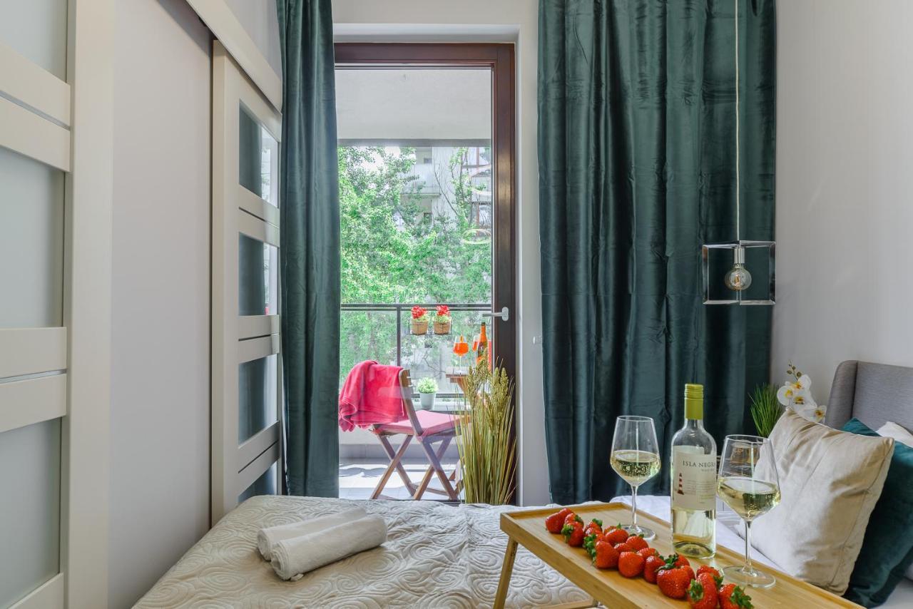 Lumina Apartments Near Warsaw Uprising Museum Екстер'єр фото
