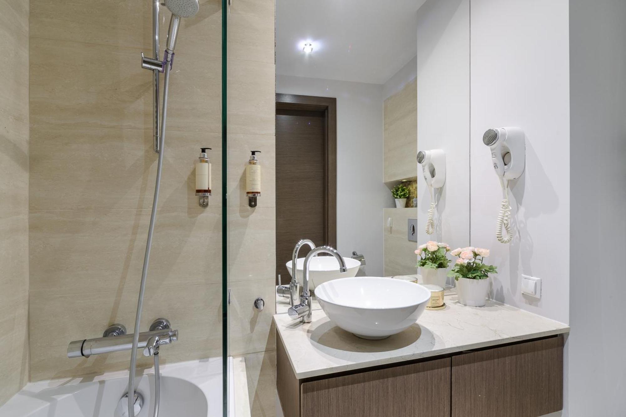 Lumina Apartments Near Warsaw Uprising Museum Екстер'єр фото