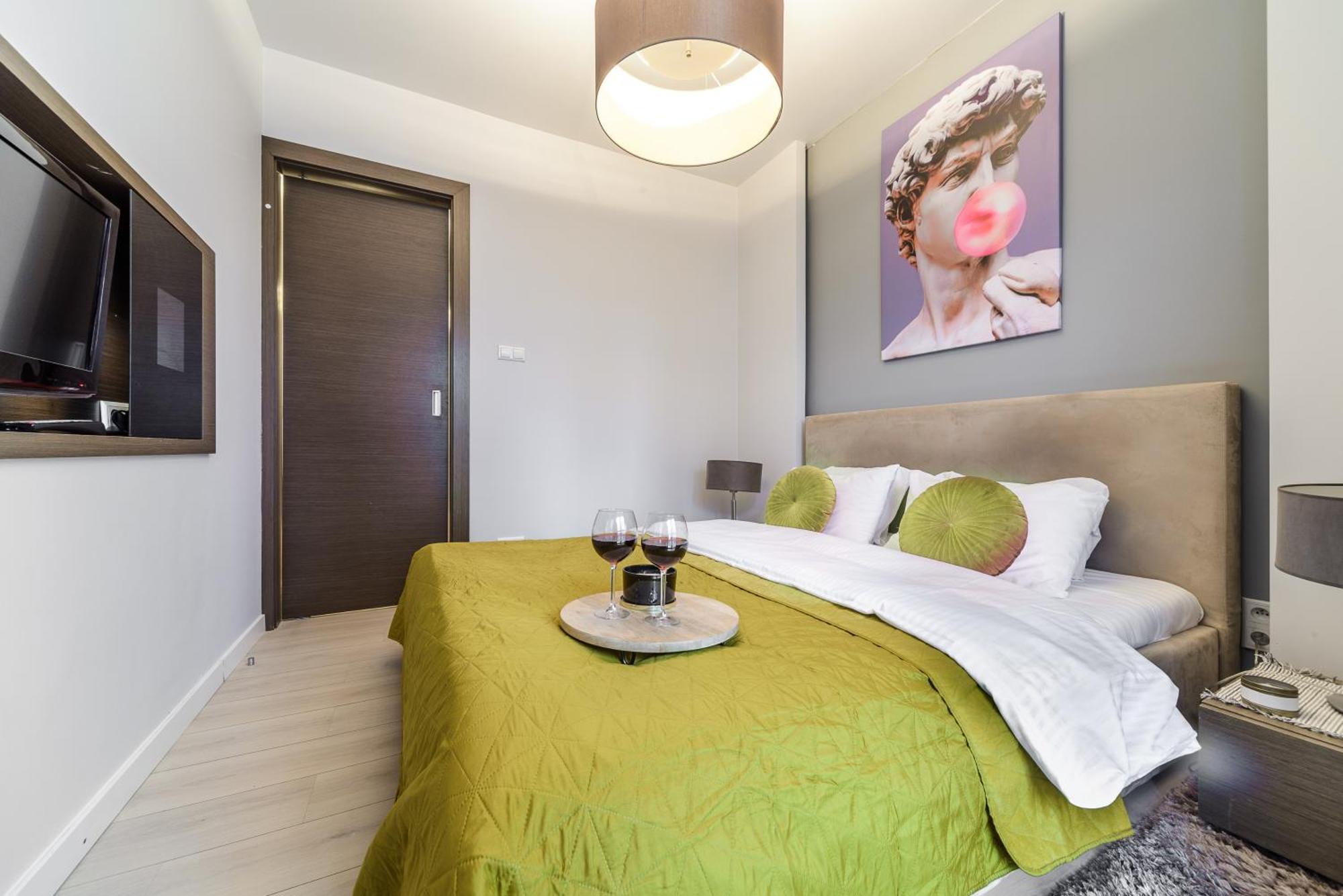 Lumina Apartments Near Warsaw Uprising Museum Екстер'єр фото